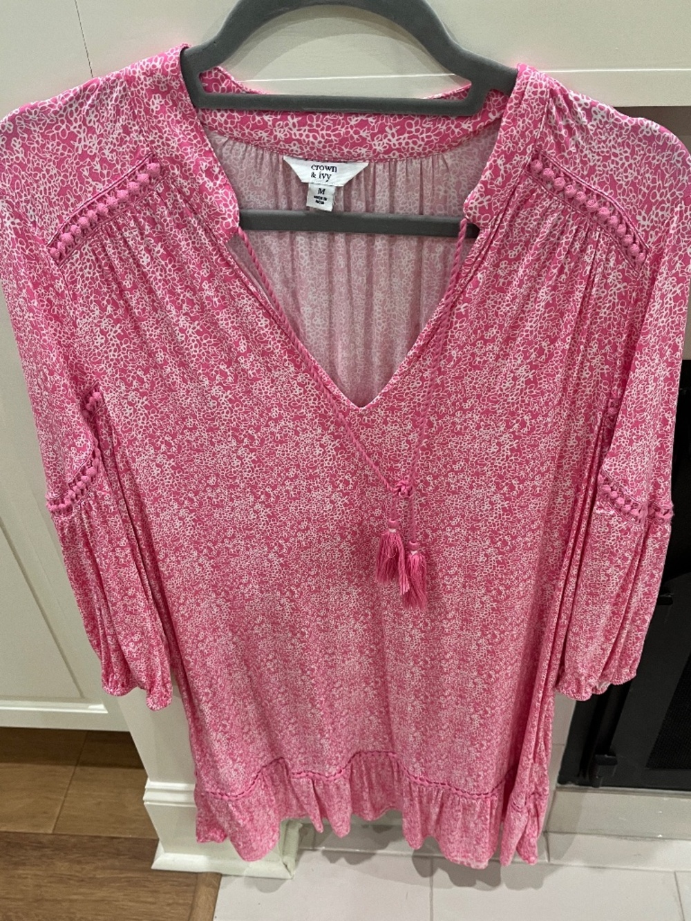 Crown & Ivy pink and white dress size medium